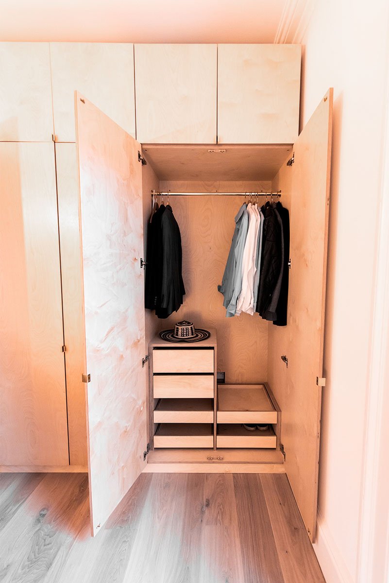 Barony apartment bespoke wardrobe created by Edinburgh Woodwork